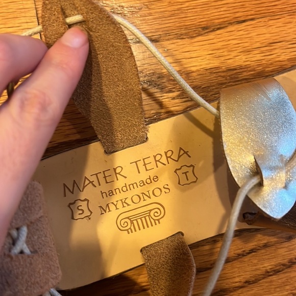 Mater Terra Woman’s Silver Sandals Size 40 - Picture 3 of 7